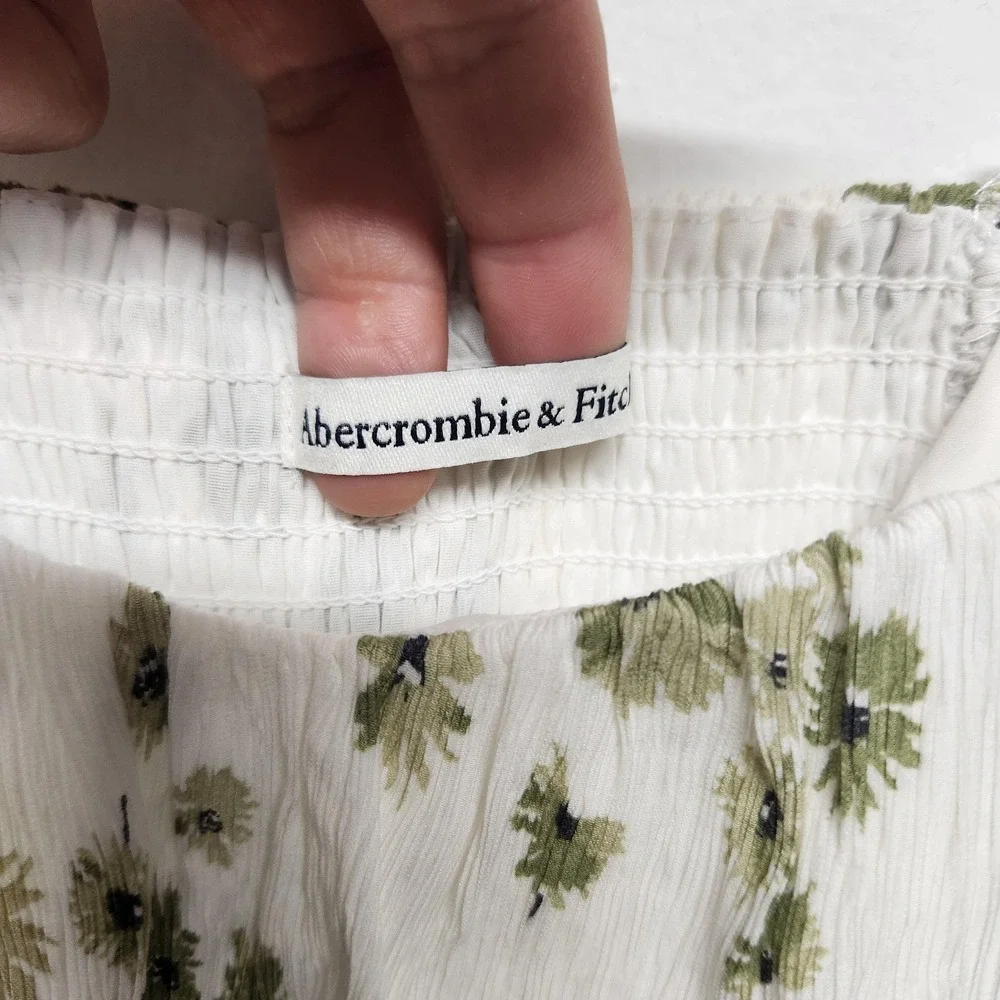 Abercrombie & Fitch Crop Blouse Womens XS White Floral Off Shoulder Puff Sleeve